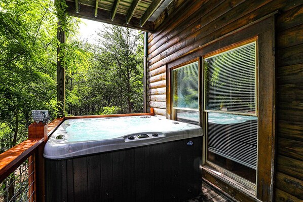 Bain à remous extérieur