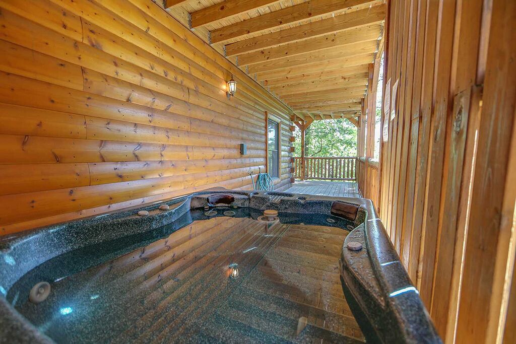 Gatlinburg - Cherokee Ridge - 3 Bedroom - Sleeps 10