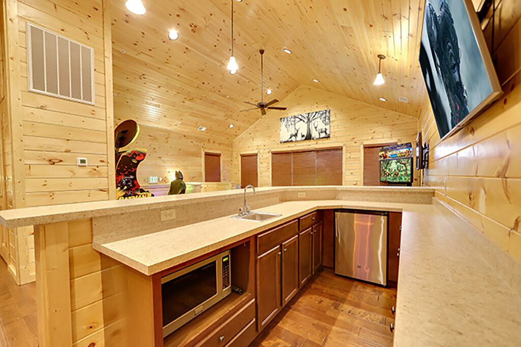 Gatlinburg - Cloud Nine - 9 Bedroom - Sleeps 32