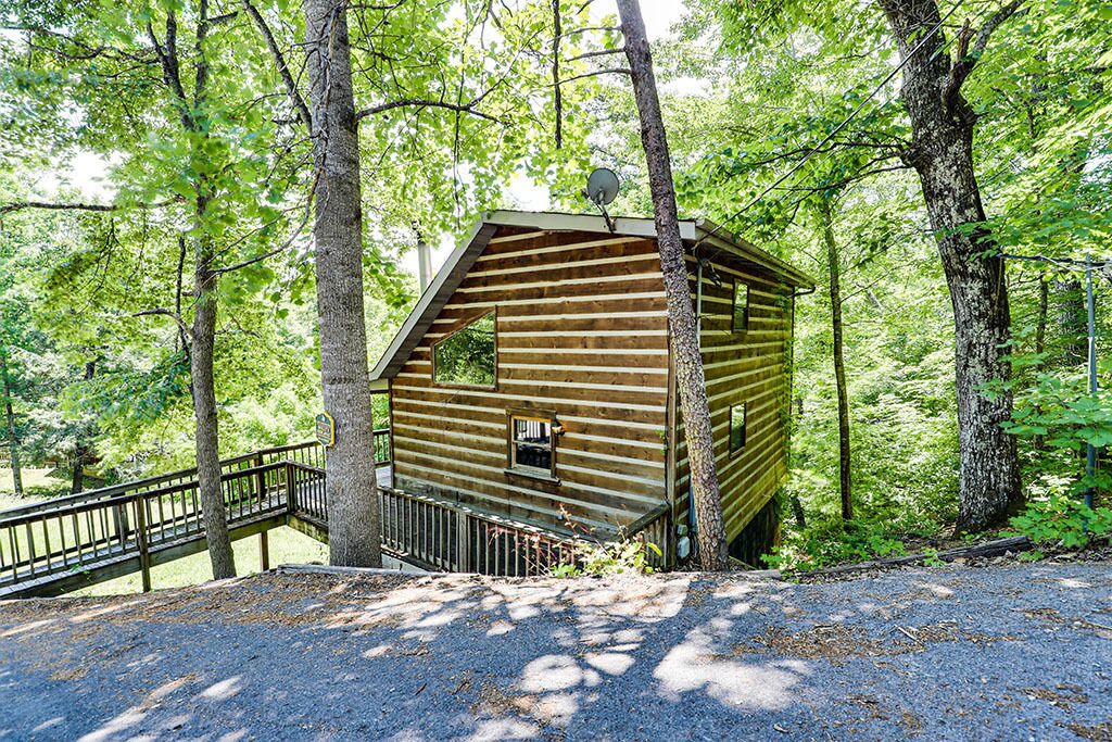 Pigeon Forge - Dolly's Hideaway - 2 Bedroom - Sleeps 7