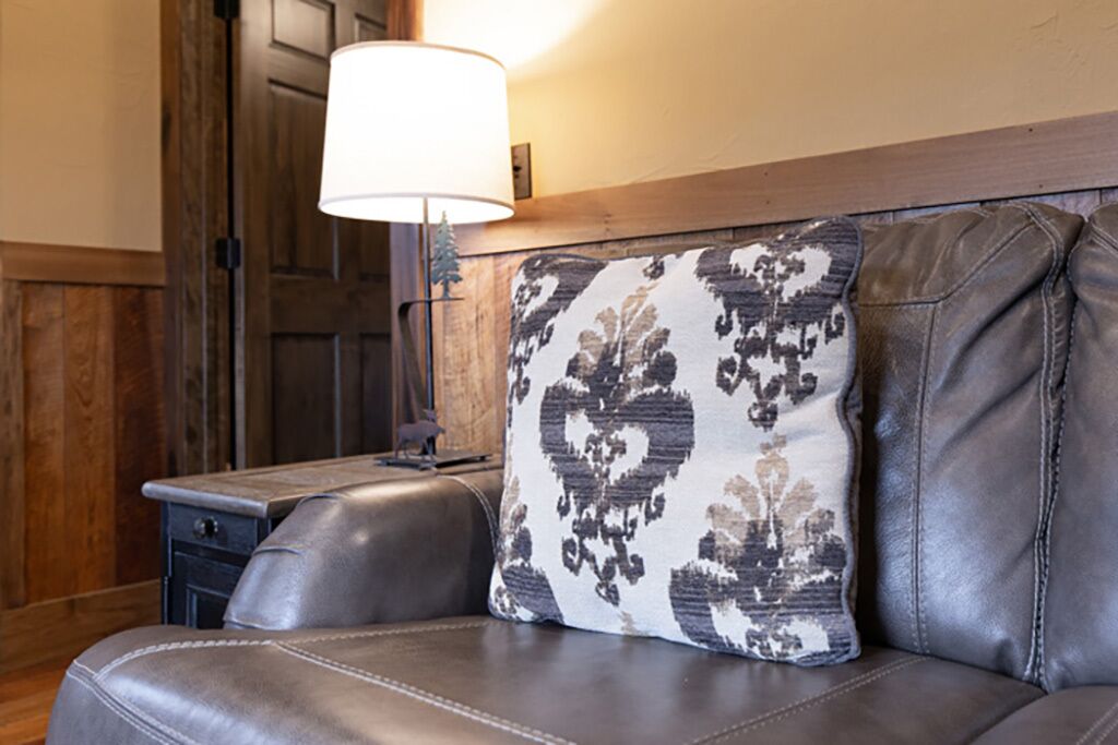 Pigeon Forge - Lost Horizon - 1 Bedroom - Sleeps 4