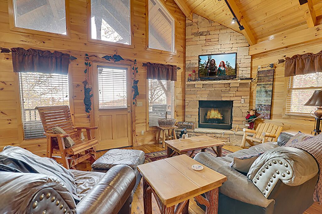 Pigeon Forge - Mountain Getaway - 1 Bedroom - Sleeps 5