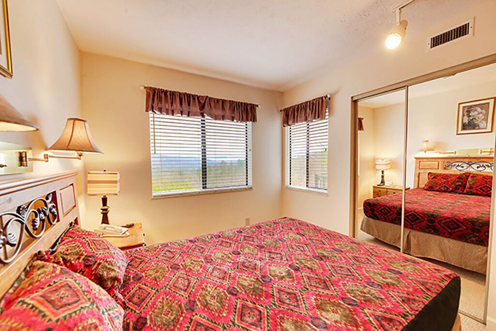 Gatlinburg - National Park Refuge - 1 Bedroom - Sleeps 2