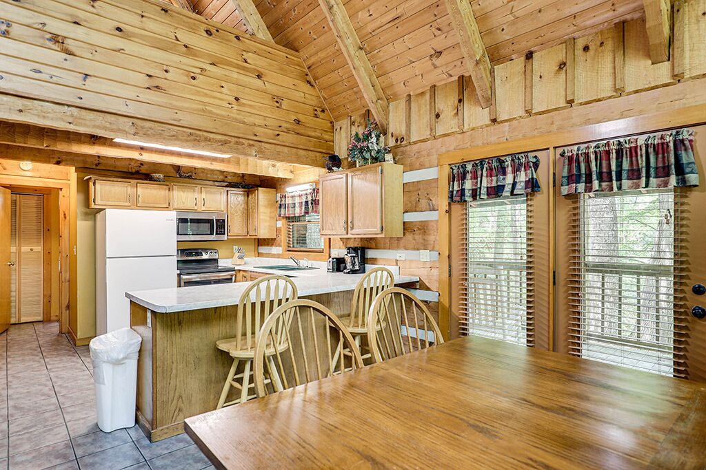 Pigeon Forge - Privacy Peak - 1 Bedroom - Sleeps 4