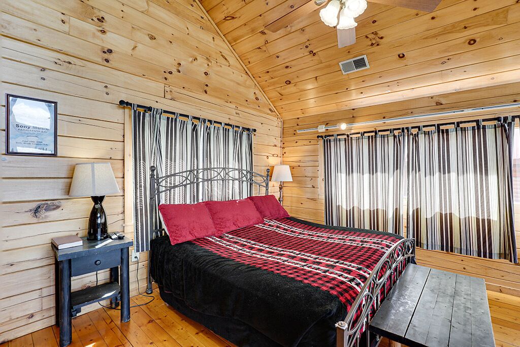 Pigeon Forge - Pure Gold - 1 Bedroom - Sleeps 4