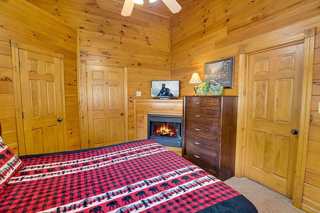 Gatlinburg - Remote Rendezvous - 1 Bedroom - Sleeps 6