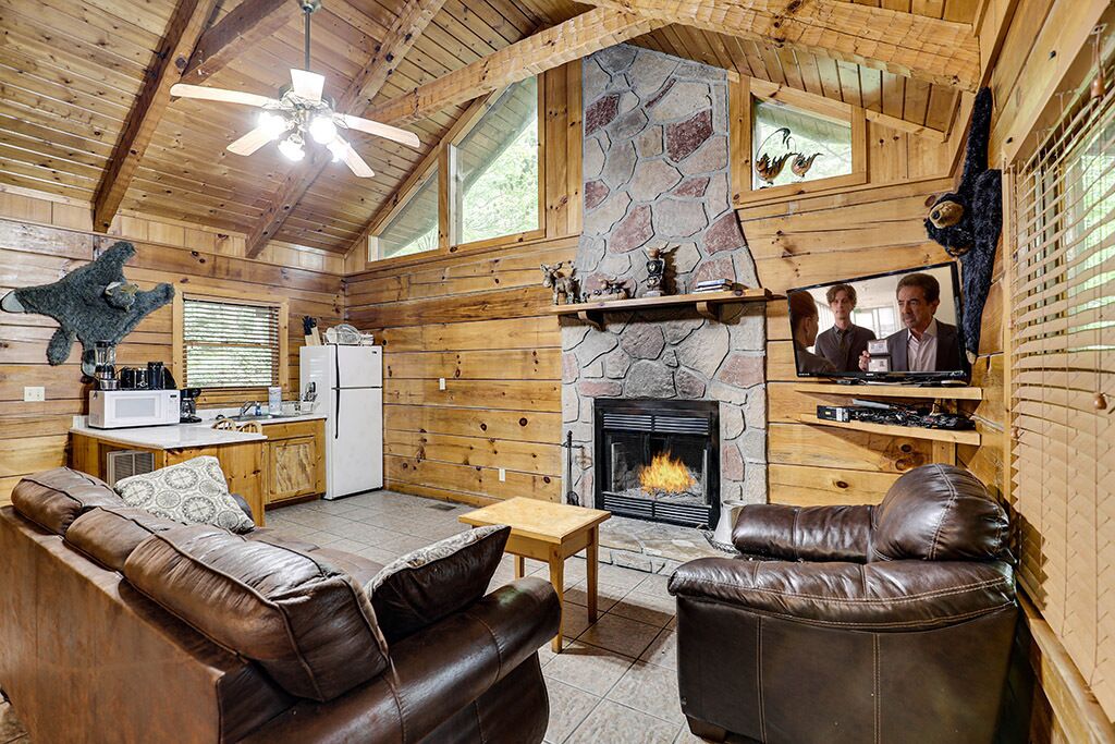 Pigeon Forge - Secret Seclusion - 1 Bedroom - Sleeps 2