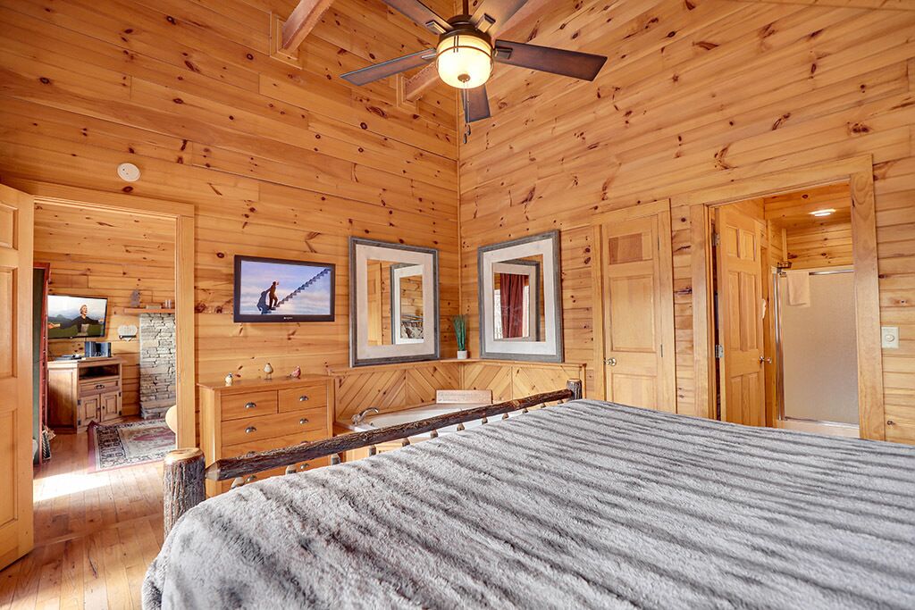 Gatlinburg - Smoky Mountain Memories - 1 Bedroom - Sleeps 4