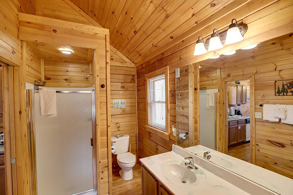 Gatlinburg - Smoky Mountain Memories - 1 Bedroom - Sleeps 4