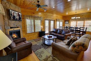 Televisio, takka, videopelejä