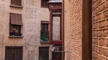 Chambre Double Supérieure | Vue depuis le balcon