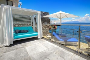 Terrace/patio - My Exclusive Italy - Beachfront Villa Sorrento & private sea access (Sorrento)