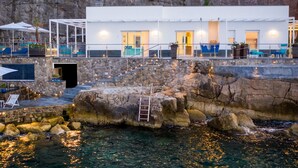Unclassified image, 3 of 86, button - My Exclusive Italy - Beachfront Villa Sorrento & private sea access (Sorrento)