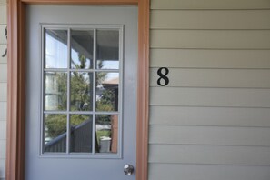 Exterior detail - ⛱ Block from Beach & Boardwalk- Loft #8 on 10th St. & Phila Ave. (Ocean City)