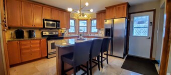 ☆Dee Dee's Den: A Dharma Dwellings Parent Company☆