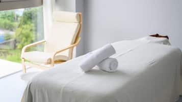 3 treatment rooms