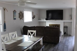 Interior - Updated & short walk to downtown Charlevoix! (Charlevoix)