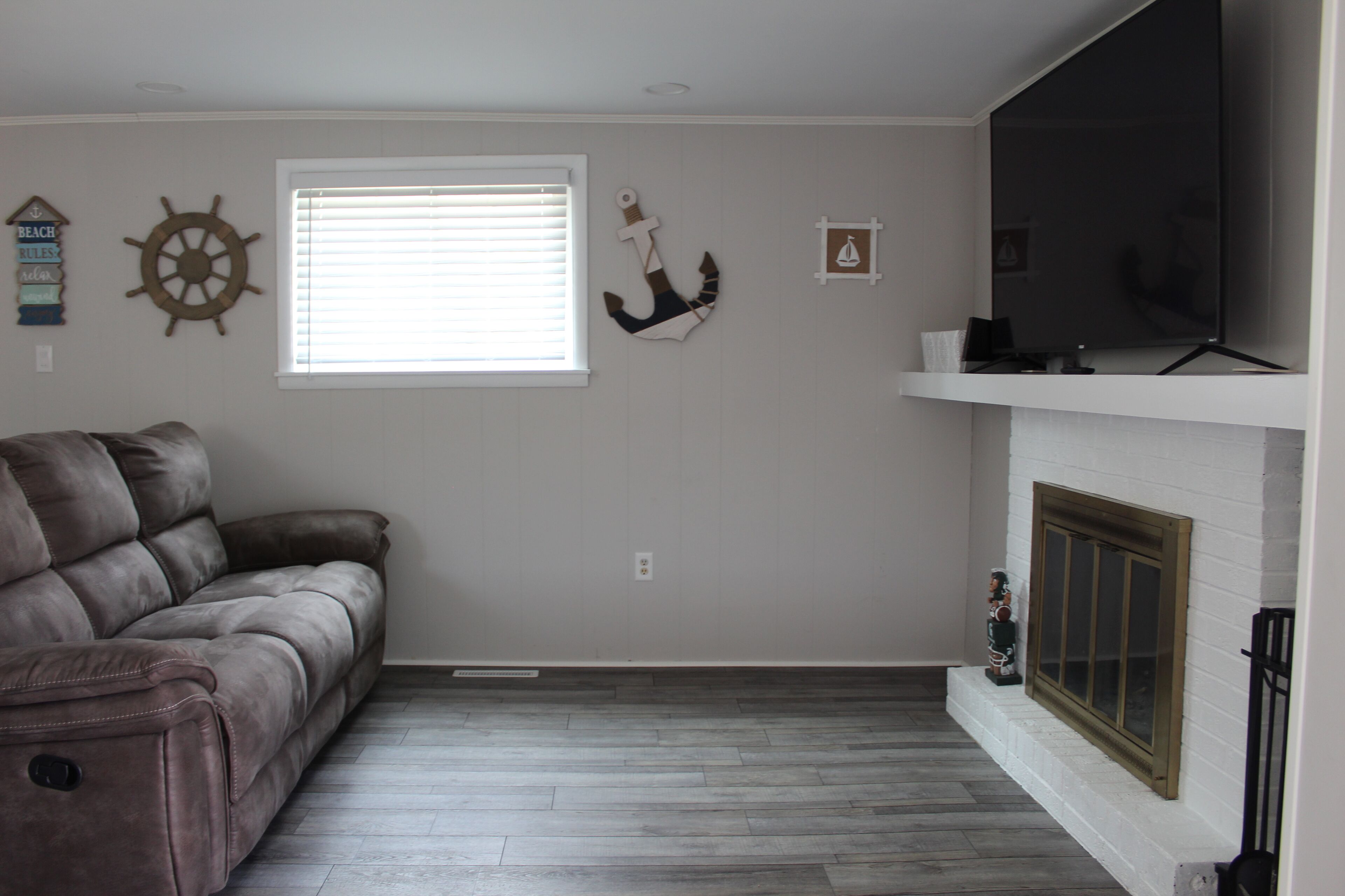 Recently Updated and short walk to downtown Charlevoix shops and restaurants!