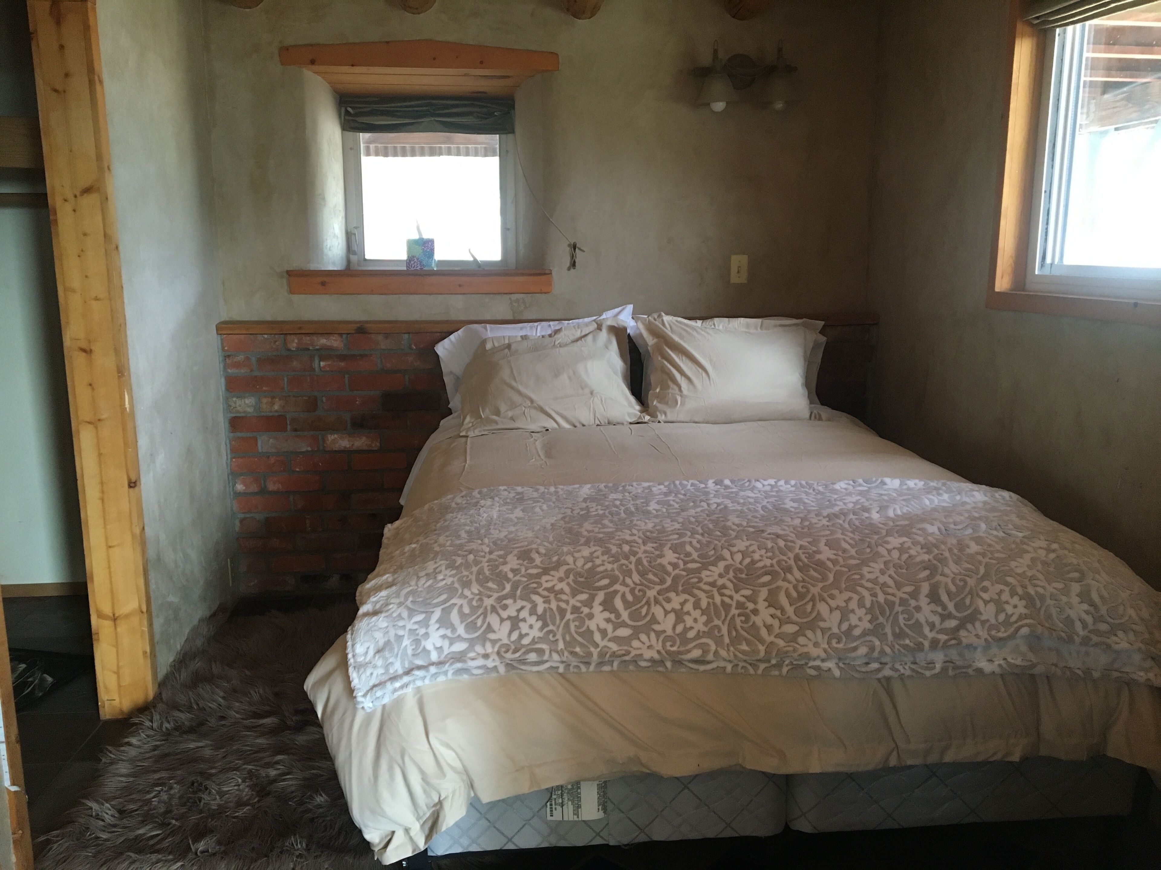 Gorgeous, quiet strawbale home