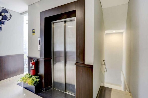 Interior - OYO 90056 Wisma Kebon Kacang 9 (Jakarta)