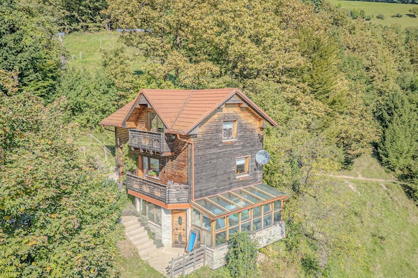 Exterior - Pool & Wellness Chalet Sunshine, Vransko, Slovenia (Vransko)