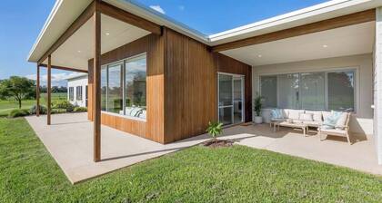 Busselton Hithergreen Luxe Farm Stay near Beaches