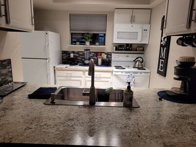 Lee's Helena Hideout