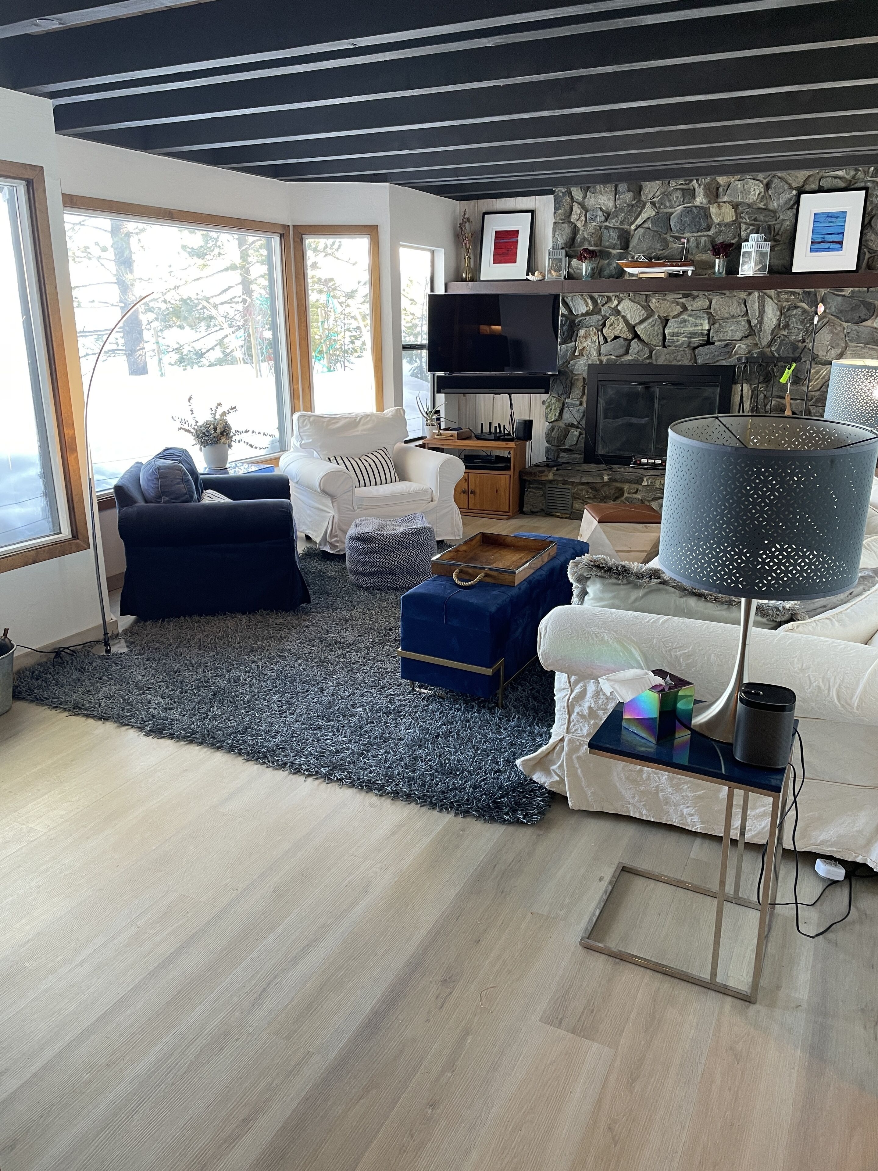 BLISS *LAKEFRONT *PRIVATE PIER *SAND BEACH *HUGE LAWN * BUOY*DOG WELCOME* TOYS*