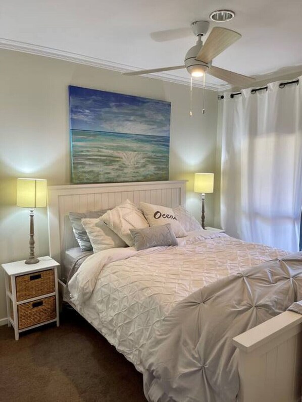 3 bedrooms, desk, iron/ironing board, travel cot