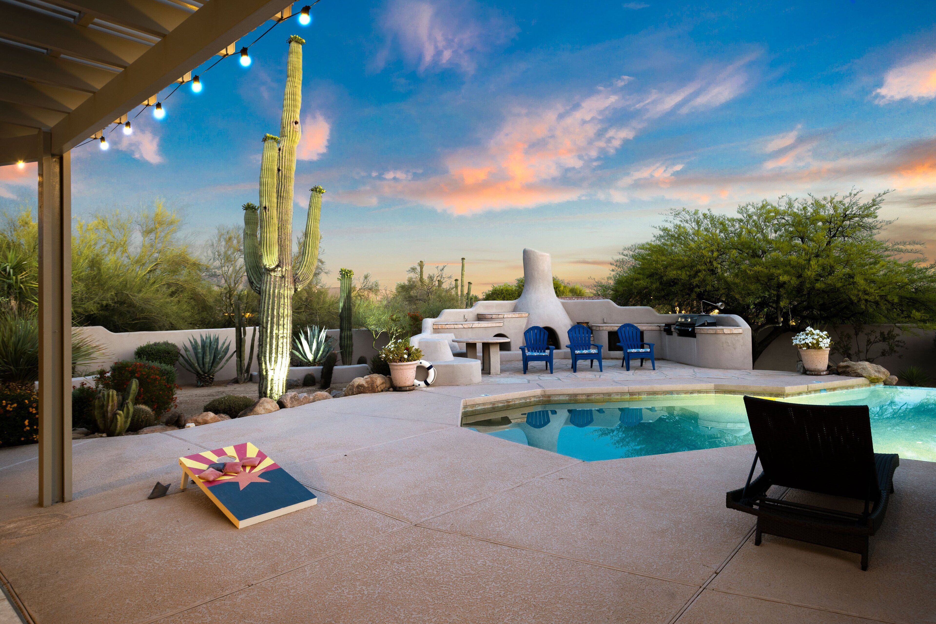 Serene desert views and private pool! Lariat Lane