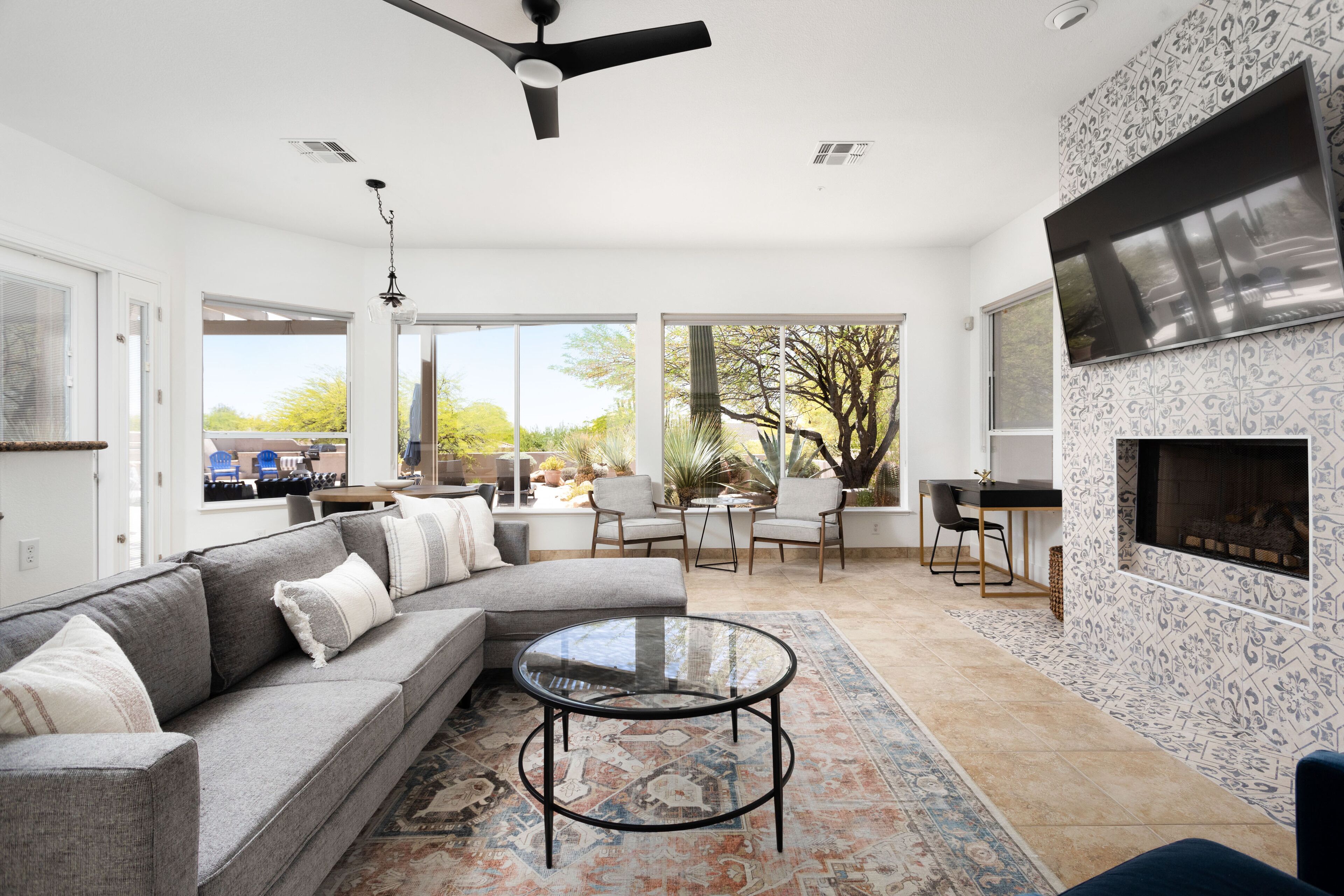 Serene desert views and private pool! Lariat Lane