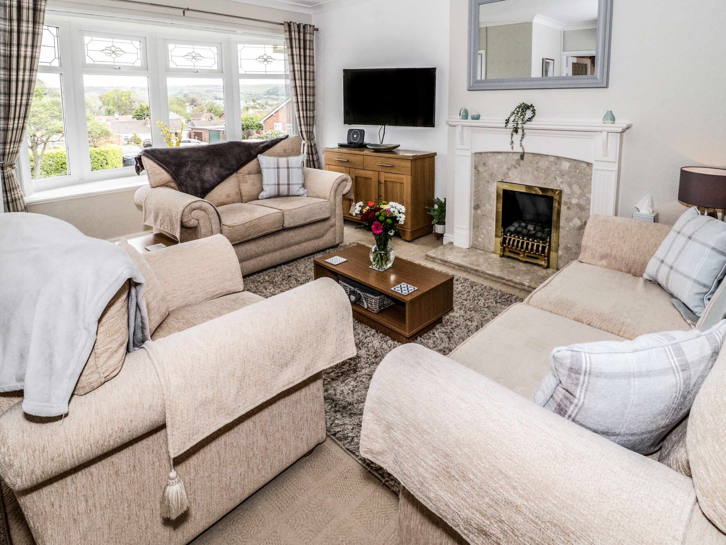 BRYN HAFOD, pet friendly, with a garden in Deganwy