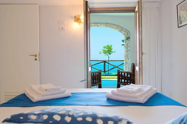 4 bedrooms, free WiFi, bed sheets