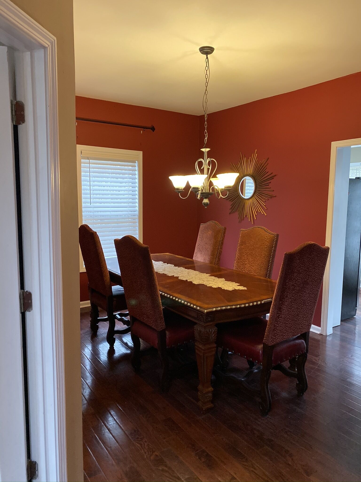 Cozy Luxaury House in cul-de-sac<br>