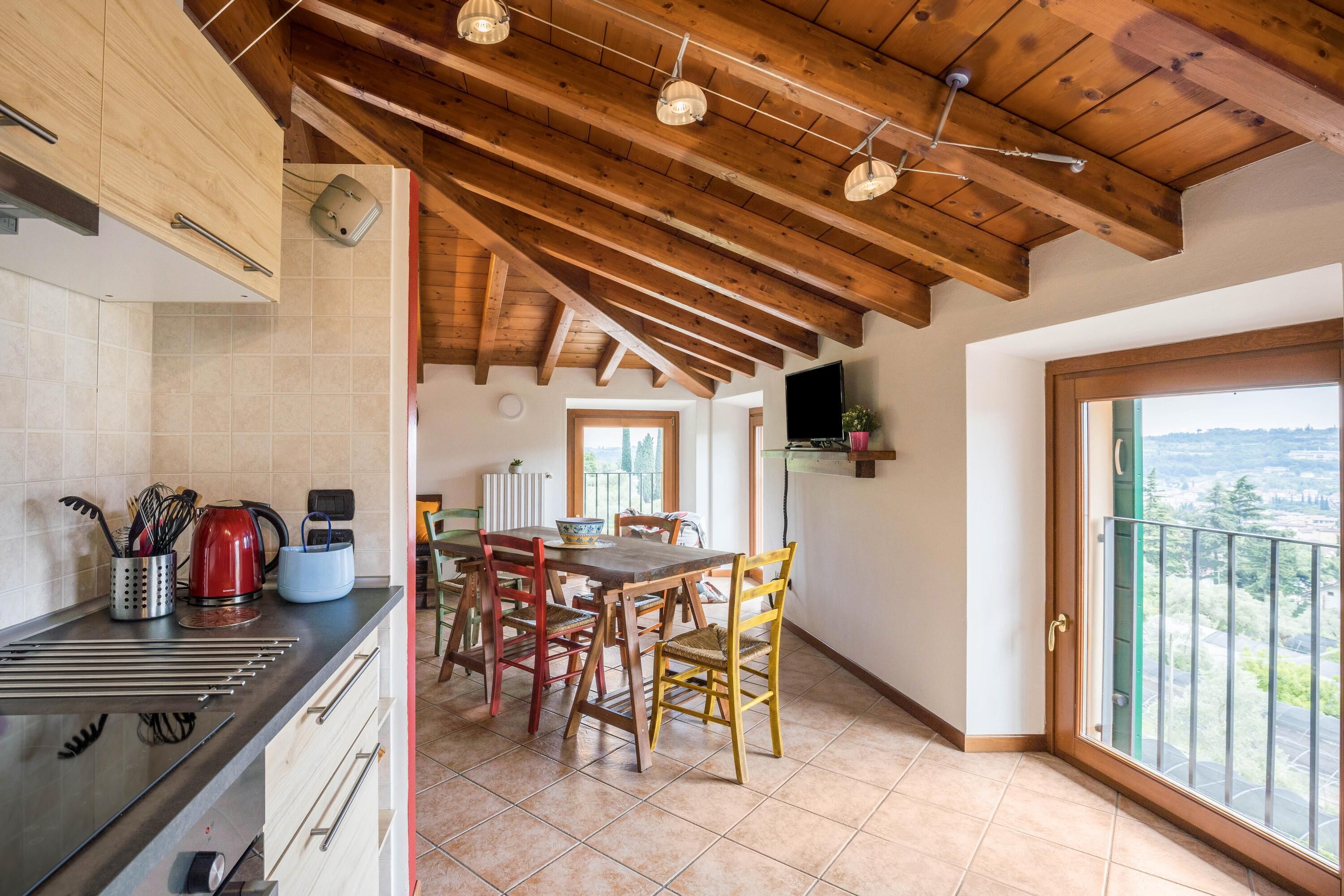 Apartment Casa Mandello with Mountain View, Lake View, Wi-Fi, A/C & Garden