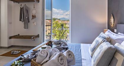 Vacation Home 'Homely Feeling' with Wi-Fi, A/C, Balcony & Garden