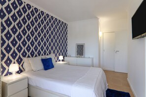 1 habitación, tabla de planchar con plancha, wifi gratis y ropa de cama 