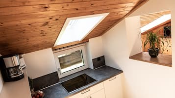 Kühlschrank, Herdplatte, Geschirrspüler