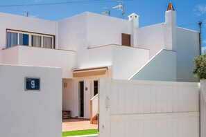 Exterior - Vacation Apartment “Villa Payu” with Pool, Wi-Fi, A/C, Balcony, Terrace & Garden (Son Carrió, Ciutadella de Menorca)