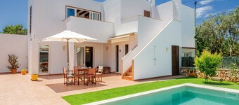 Appartement de vacances "Villa Payu" avec piscine, Wi-Fi, climatisation, balcon, terrasse et jardin