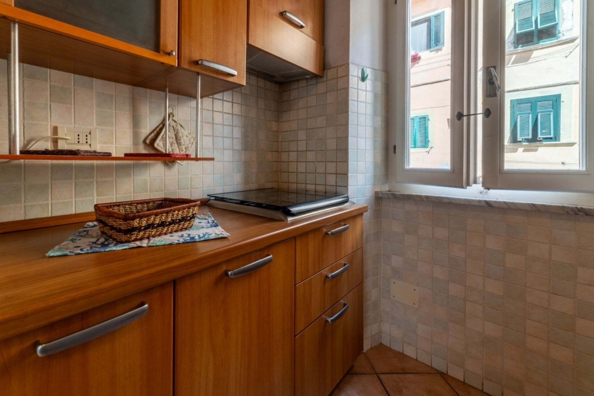 Fridge, microwave, oven