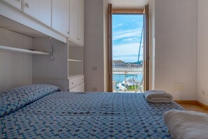 1 bedroom - La Tonnina overlooking the sea of Darsena (Portoferraio)