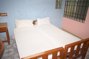 Quarto solteiro standard, 1 cama de solteiro | Edredons de pluma, Wi-Fi de cortesia, roupa de cama