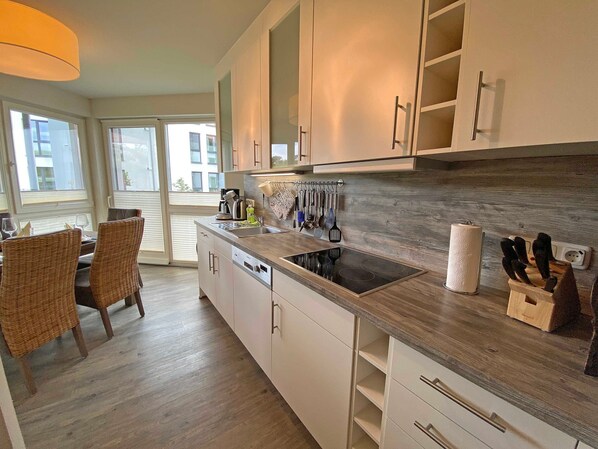 Fridge, microwave, oven, dishwasher