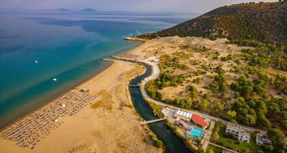 Kalogria Beach Villa 2 bedroom sleeps 4