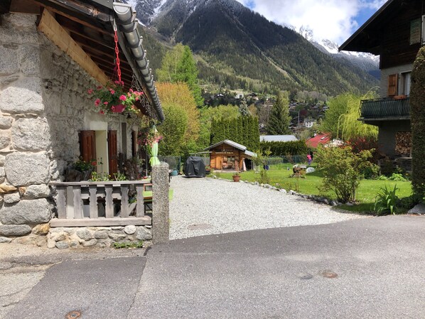Enceinte de lâhĂ©bergement
