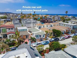 Exterior - 3 Houses to Beach * Exclusive Gated Yard * AC * Dog ok (San Diego)