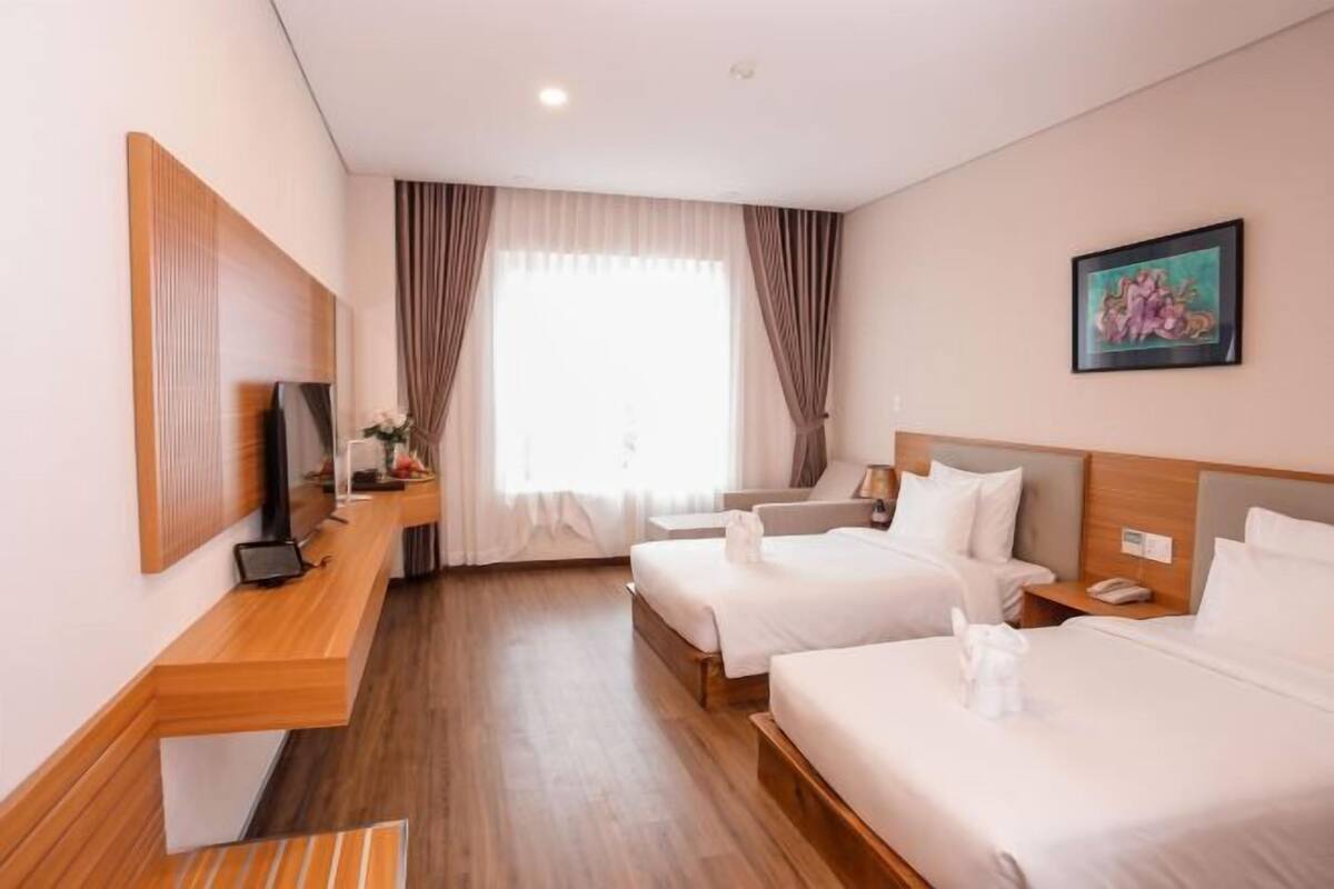 Premium bedding, down comforters, memory foam beds, minibar