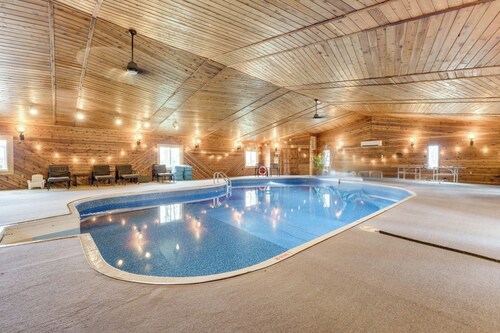 Featured on TV! Epic Indoor Pool • Sleeps 24