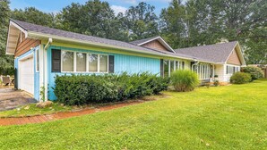 Exterior - Featured on TV! Epic Indoor Pool • Sleeps 24 (Bridgman)
